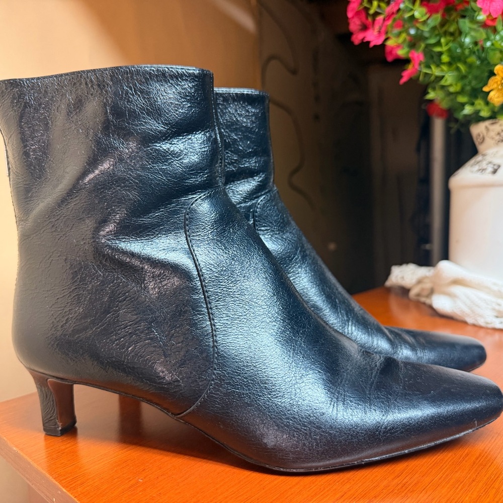 Madewell genuine Black Leather Ankle Boots size 8